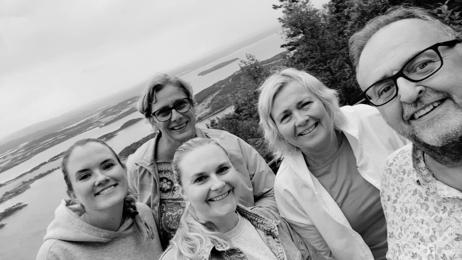 svart hvitt bilde av ansatte i Visit Greater Oslo